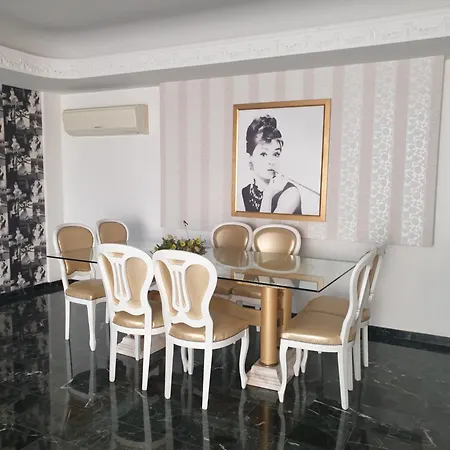 别墅 Beautiful Spacious House With Swimming Pool *