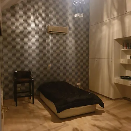 别墅 Beautiful Spacious House With Swimming Pool 利马索尔